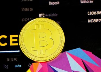 Bitcoin Uptrend Intact, But Binance Activity Warns Of Short-Term Pullback
