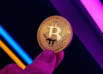 JUST IN – Bitcoin Dips Below $119K — Treasury Secretary’s ‘No Buys’ Reverberate Through Markets