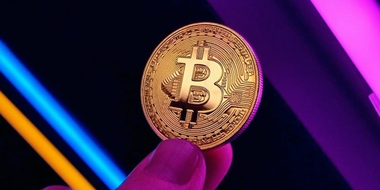 JUST IN – Bitcoin Dips Below $119K — Treasury Secretary’s ‘No Buys’ Reverberate Through Markets