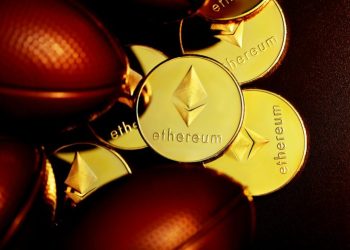 Ethereum Faces $4,800 Wall, Liquidity Zone Meets Bearish Retracement Calls