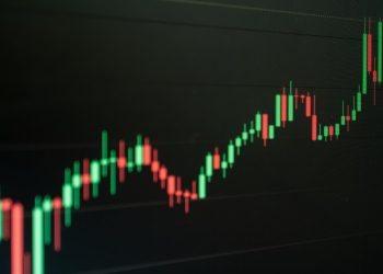 XRP Monthly RSI Points To Cycle 3 Blow-Off Top, Analyst Predicts 97 Peak