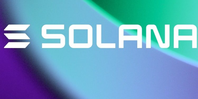 Solana Price Holds Stronger Than Bitcoin Sets Stage For Breakout To $240