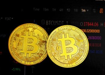 Bitcoin Slides Below $115,000 While Spot Volume Surges Past $6 Billion – Recovery Ahead?