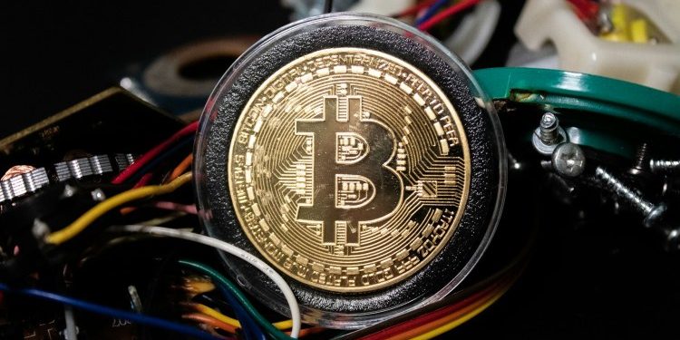 Bitcoin Miners Shift Strategy: Accumulation Over Selling Signals Stronger Bull Cycle