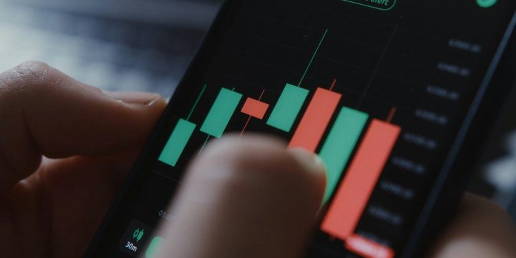 Chart Whisperer Says XRP Shows A ‘Purer’ Market Structure – Details