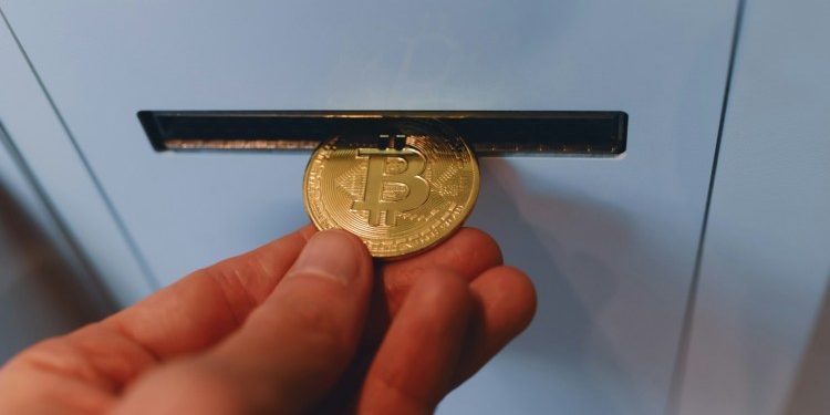 Bitcoin Enters ‘Disbelief Phase’ – Could Short Sellers Face The Next Squeeze?
