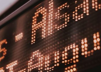 Solana, Litecoin, Hedera ETFs Ready? Experts Expect Tuesday Launch Despite Goverment Shutdown