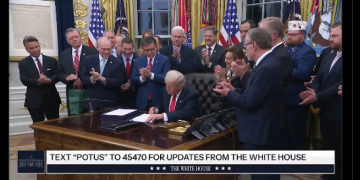 BREAKING – Crypto Markets Cheer As Trump Signs Bill Ending Gov’t Shutdown