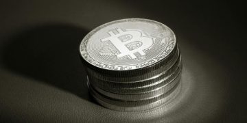 Analyst Backs Bitcoin Rally To $174,000 If This Support Remains Intact – Details