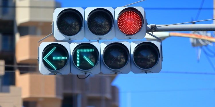 Crypto’s Big Money Signals Change: BTC Holders Pause, ETH Whales Buy