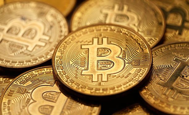 Bitcoin Trapped In Post-Breakdown Compression, A Violent Move Brewing?