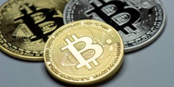 Bitcoin Hovering In A Descending Range, But Alts Are Quietly Gaining Momentum