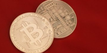 Bitcoin Macro Retracement Meets Mid-Range Battle – Will Bulls Reclaim Momentum?