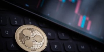 XRP Price Falls To Critical Support Level, Is It Time To Panic?