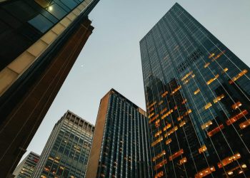 Forget Bitcoin’s Old Cycle—A New Institutional Era Has Begun: Cathie Wood