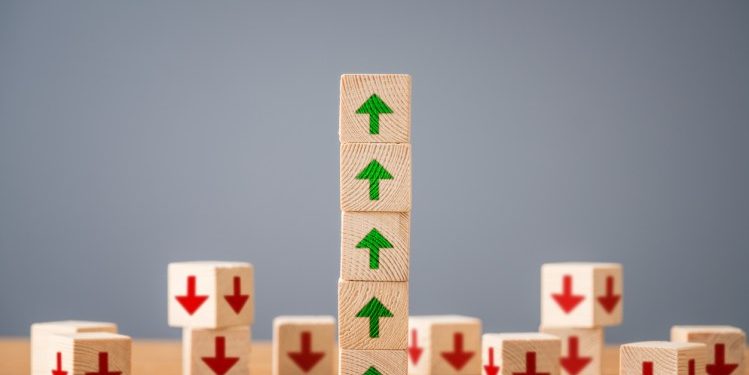 SUI Price Breakout Next? Analyst Sets $2.3 Short-Term Target