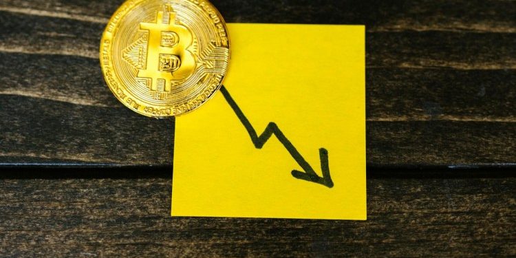 Record Pain: Bitcoin Investors Suffer $4.5B Loss, Most In 3 Years